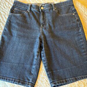 Lee Relaxed Fit Denim Jean Shorts Women Size 8 M Bermuda Washed & Ready To Wear